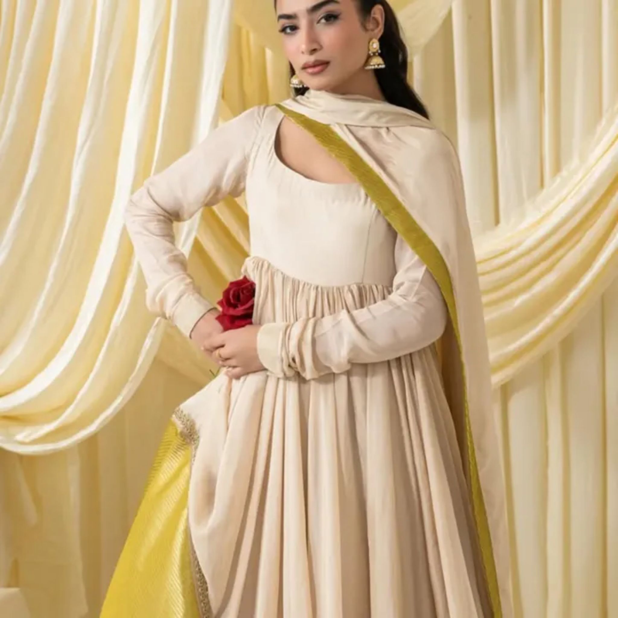 GOLDEN GRACE